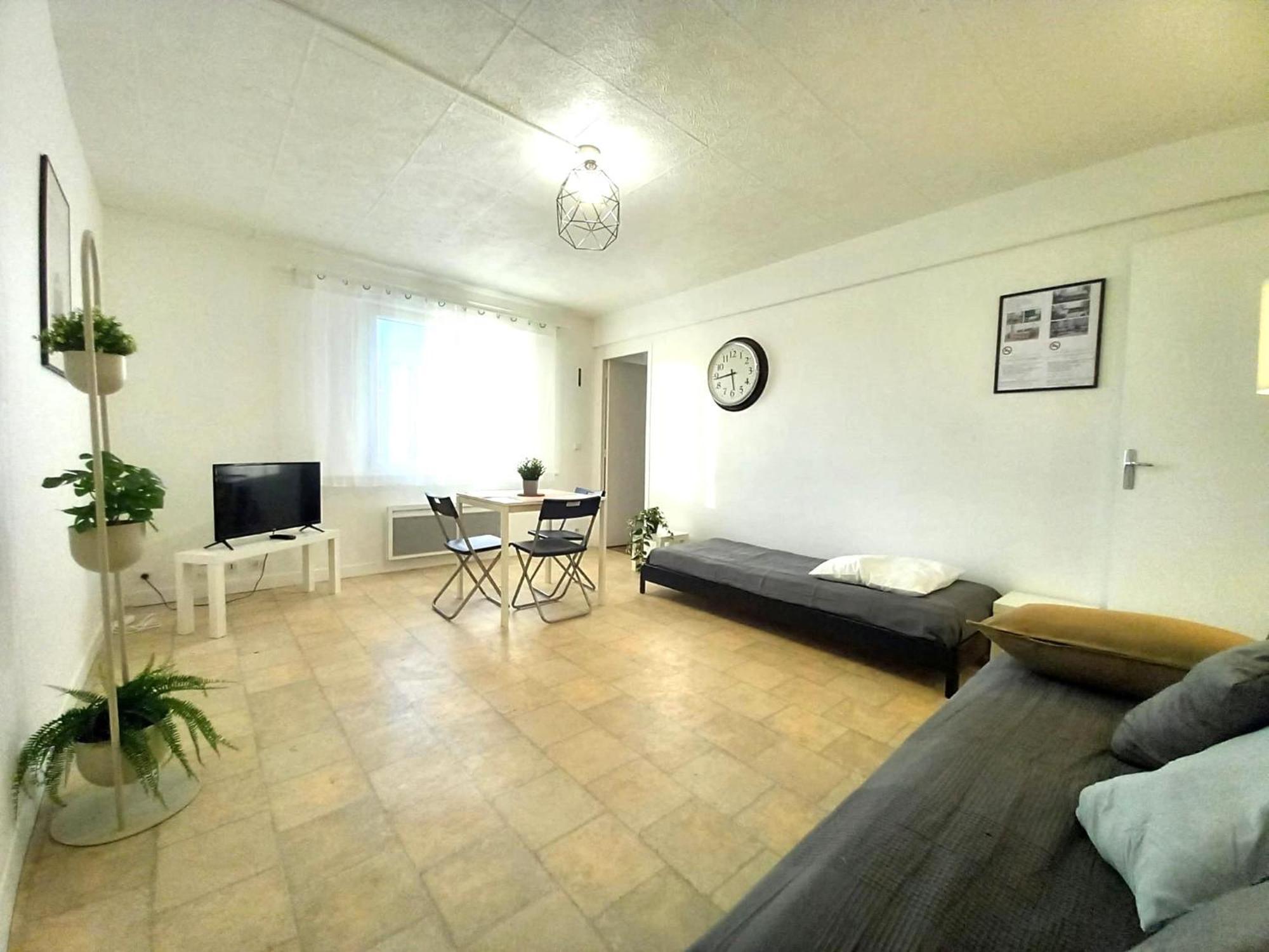 St-Quentin-En-Yvelines Plusieurs Appartements Avec Parking トラップ 部屋 写真